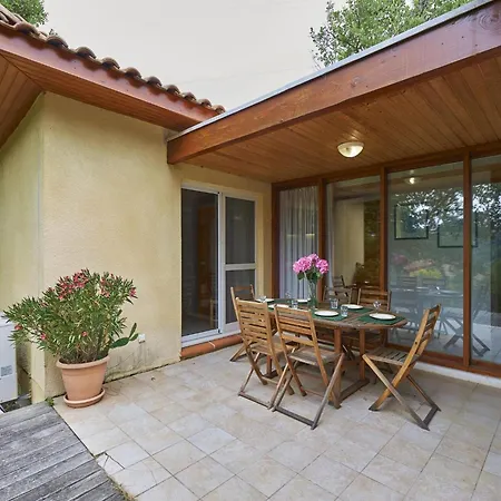Spacious Terrace Near A Swimming Holiday home *