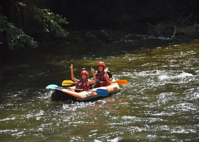 Cozy Family Getaway Quillan